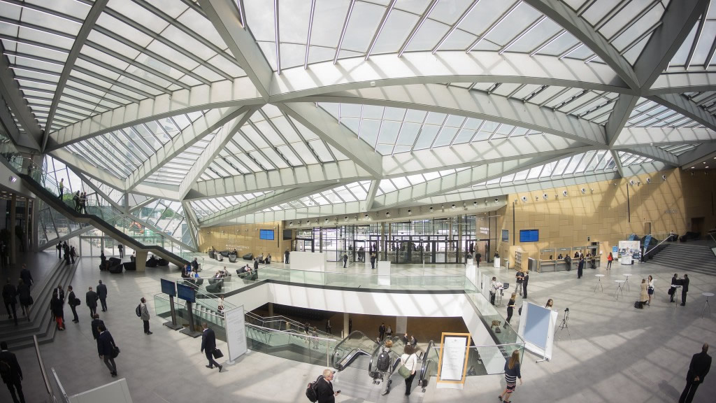 World Conference Center in Bonn, Germany, the site of next week's climate talks (Photo: UNclimatechange / CC BY 2.0)